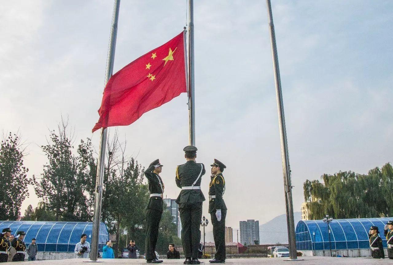 2023年全国规模以上工业企业实现利润总额76858.3亿元
